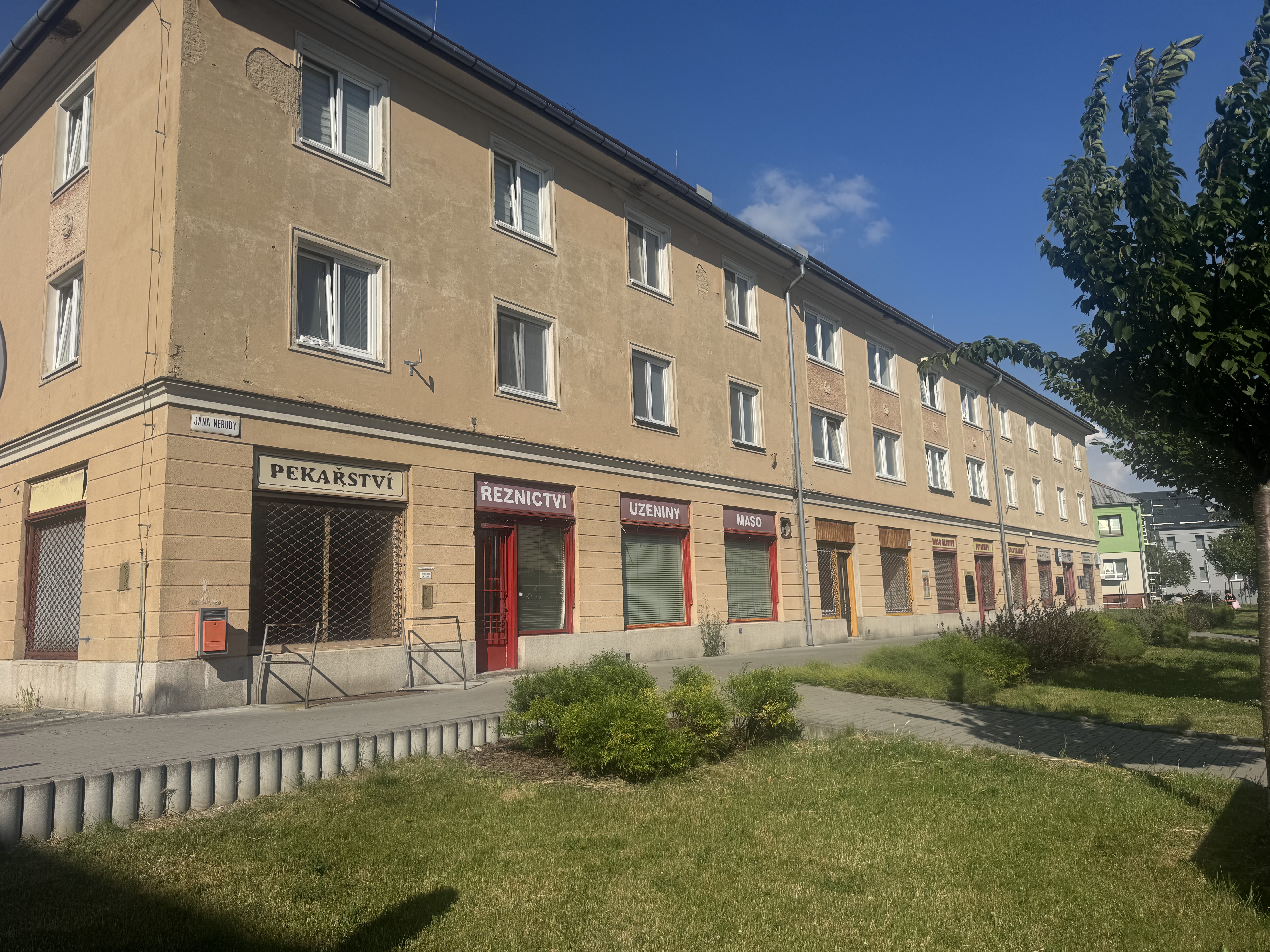 Nebytové prostory k pronájmu
